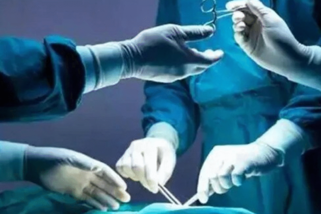 घोर लापरवाही! करना था हड्डी का ऑपरेशन, काट दी नस… मरीज की हालत गंभीर