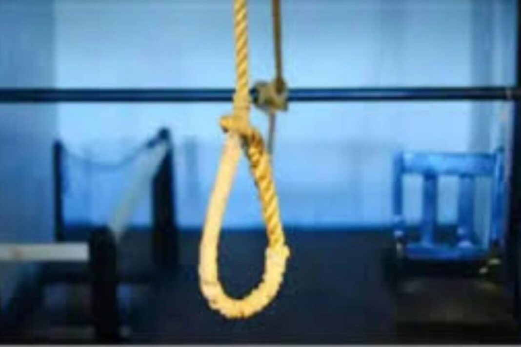 “तुम्हें भूल नहीं पाया, इसलिए खुदकुशी कर रहा हूं…” बिहार में बॉयफ्रेंड ने लगाई फांसी, कमरे से मिला भावुक सुसाइड नोट