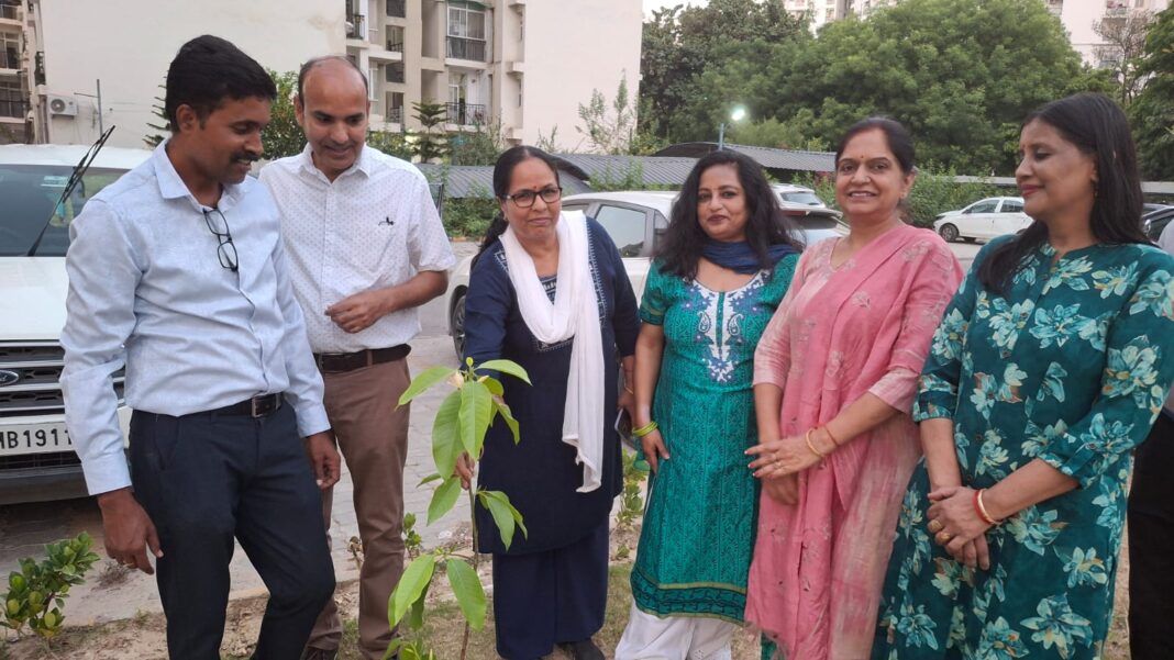 सेलेब्रिटी गार्डन्स में पृथ्वी दिवस पर भव्य वृक्षारोपण अभियान, पर्यावरण संरक्षण का लिया संकल्प