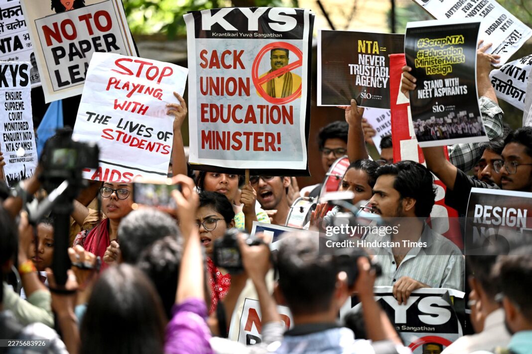 NEET पेपर लीक: फास्ट ट्रैक कोर्ट सुनवाई के लिए तैयार, दो आरोपियों की जमानत पर होगी सुनवाई