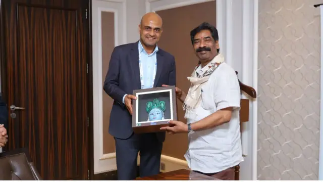 नेशनल स्टेकहोल्डर्स कंसल्टेशन: गूंजने लगी तालियां जब गूगल के PR हेड ने कहा- मैं पलामू का ही हूं